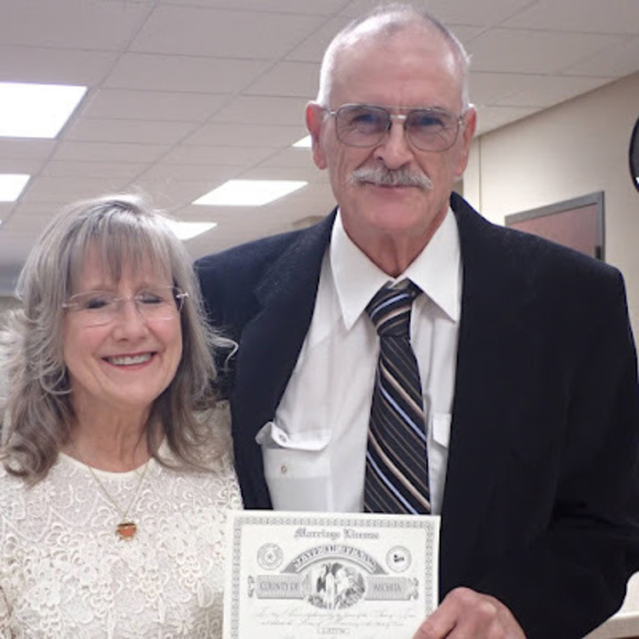 Meet your Posher, Deborah - Picture 1 of 1